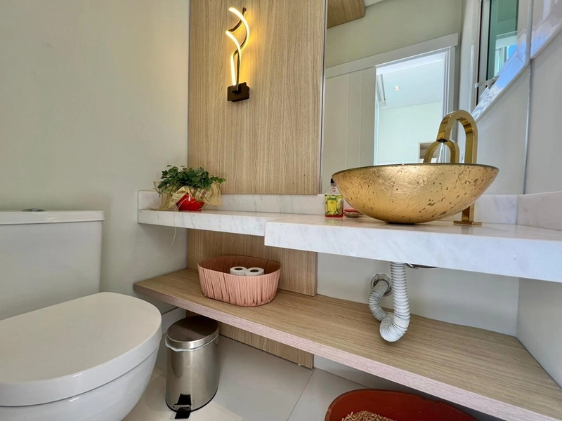 Casa a venda em condomínio Fechado em Xangri-lá. Beira Lago e com 4 suítes individuais. : 28ª foto da galeria de imagens do imóvel