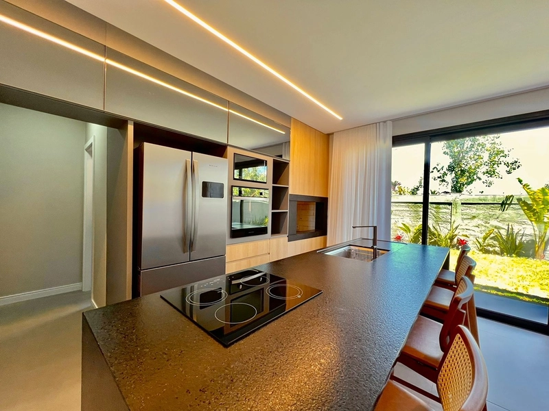 Sobrado incrível, mobiliado e decorado com vista incrível do Lago no Condomínio Sunset em Xangri-lá. : 12ª foto da galeria de imagens do imóvel