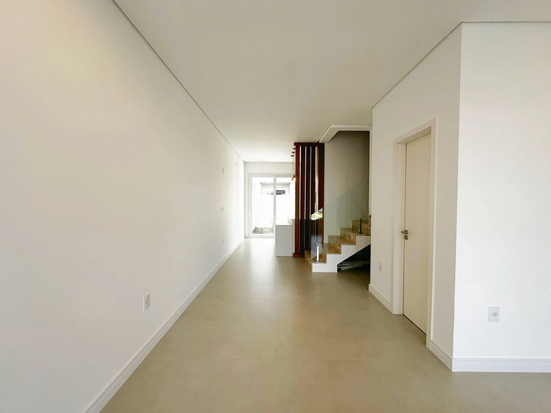 Casa semi-mobiliada no condomínio Murano. : 2ª foto da galeria de imagens do imóvel