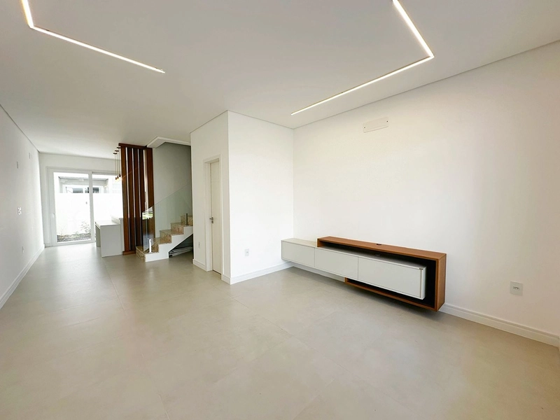 Casa semi-mobiliada no condomínio Murano. : 1ª foto da galeria de imagens do imóvel