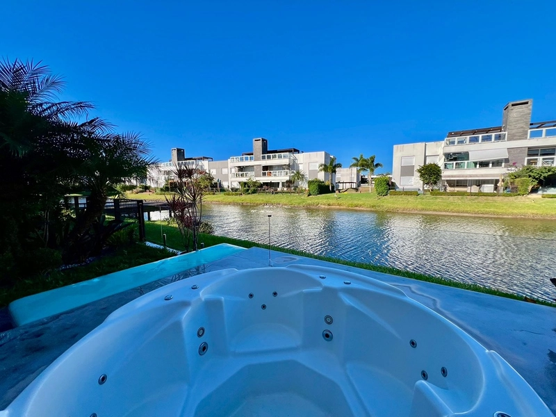 Incrível apartamento Giardino com hidromassagem beira lago no Rossi Atlântida!: 3ª foto da galeria de imagens do imóvel
