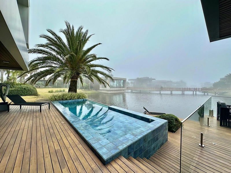 Mansão Beira Lago à venda no Condomínio Sense na praia de Xangri-lá.: 11ª foto da galeria de imagens do imóvel