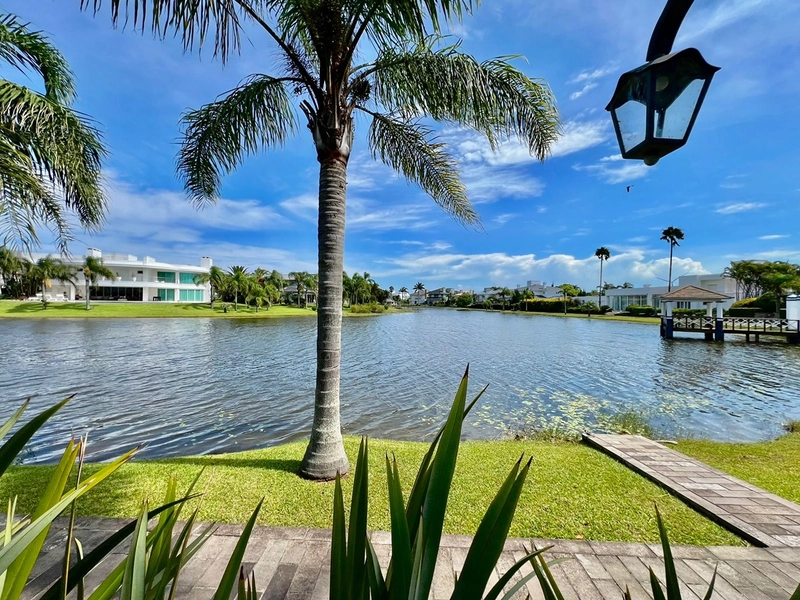 Sobrado beira lago no Condomínio Atlântida Ilhas Park em Atlântida - Xangri-lá!: 21ª foto da galeria de imagens do imóvel