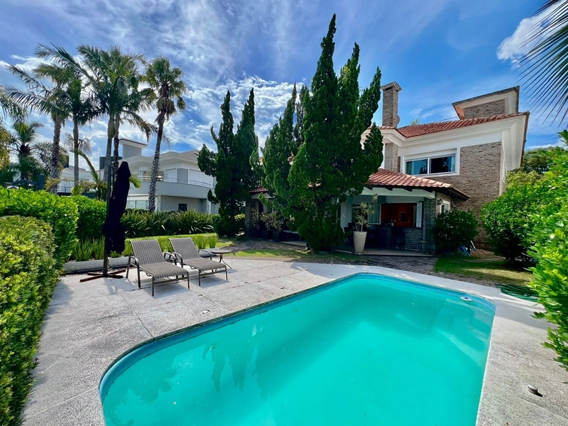 Sobrado beira lago no Condomínio Atlântida Ilhas Park em Atlântida - Xangri-lá!: 23ª foto da galeria de imagens do imóvel