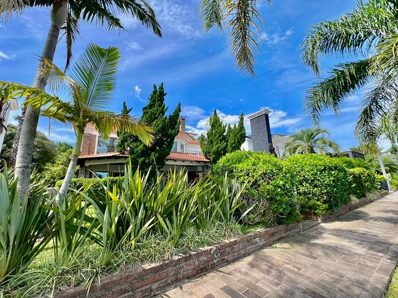 Sobrado beira lago no Condomínio Atlântida Ilhas Park em Atlântida - Xangri-lá!: 13ª foto da galeria de imagens do imóvel