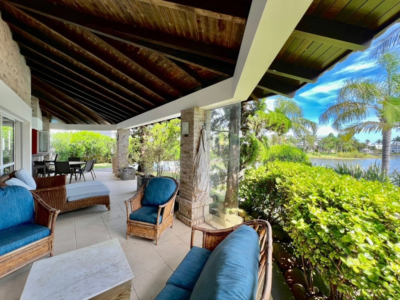 Sobrado beira lago no Condomínio Atlântida Ilhas Park em Atlântida - Xangri-lá!: 24ª foto da galeria de imagens do imóvel