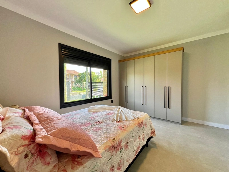 Maravilhosa casa à venda na Praia de Xangri-lá, próximo do mar e dos principais comércios. : 8ª foto da galeria de imagens do imóvel