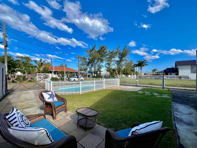 Casa à venda em Xangri-lá, no centro, lado Mar e de esquina com Alameda. Próximo do Mar. : 8ª foto da galeria de imagens do imóvel