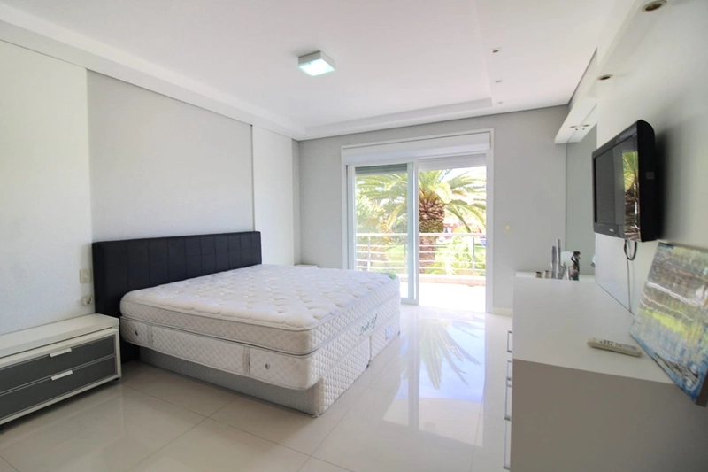 Mansão Beira Lago com 6 suítes à Venda no Ilhas Park em Atlântida.: 21ª foto da galeria de imagens do imóvel