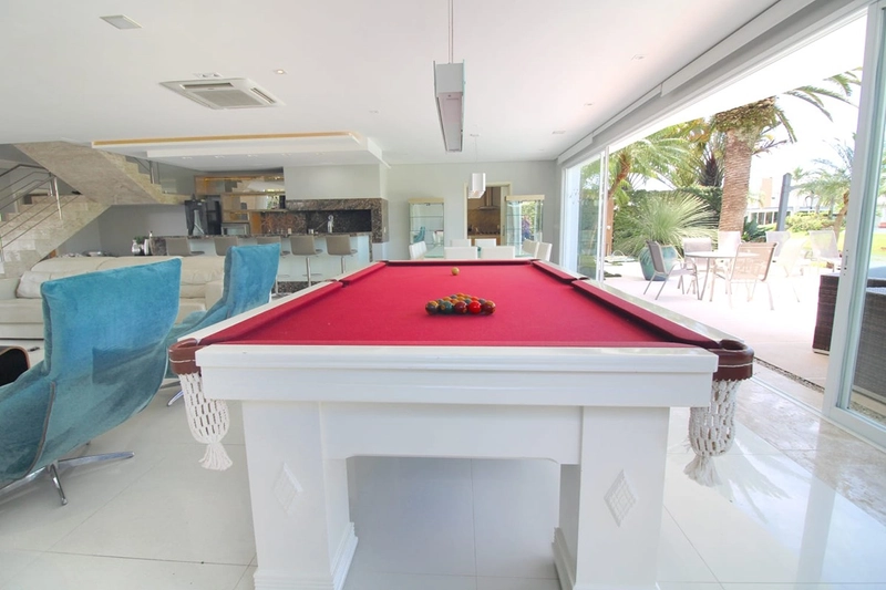 Mansão Beira Lago com 6 suítes à Venda no Ilhas Park em Atlântida.: 14ª foto da galeria de imagens do imóvel