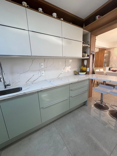 Cobertura no condomínio Rossi, 3 suítes e 2 boxes de garagem, mobiliada e decorada! : 14ª foto da galeria de imagens do imóvel