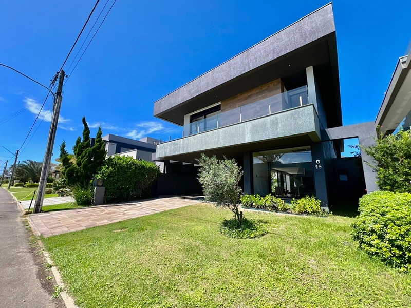 Excelente Sobrado à venda no Condomínio Beira Mar, com vista para o mar e o condomínio conta com uma infraestrutura completa de lazer. : 3ª foto da galeria de imagens do imóvel