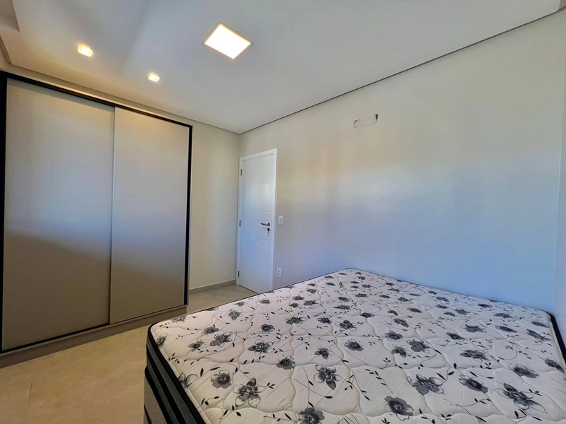 Excelente Sobrado à venda no Condomínio Beira Mar, com vista para o mar e o condomínio conta com uma infraestrutura completa de lazer. : 35ª foto da galeria de imagens do imóvel