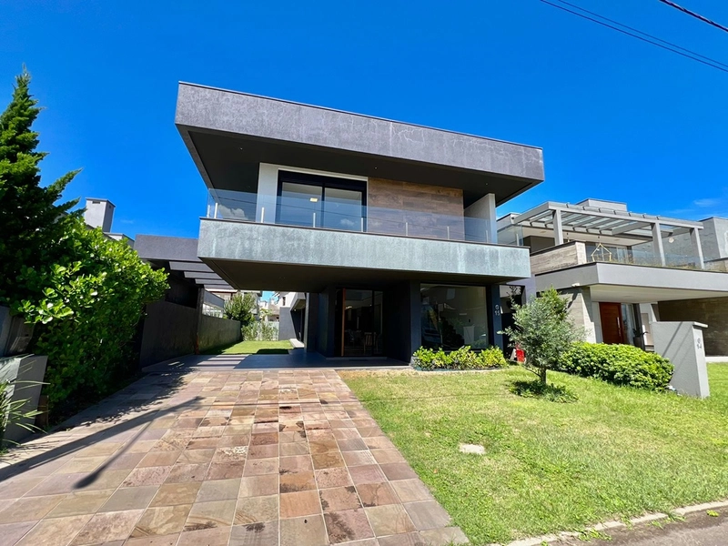 Excelente Sobrado à venda no Condomínio Beira Mar, com vista para o mar e o condomínio conta com uma infraestrutura completa de lazer. : 4ª foto da galeria de imagens do imóvel