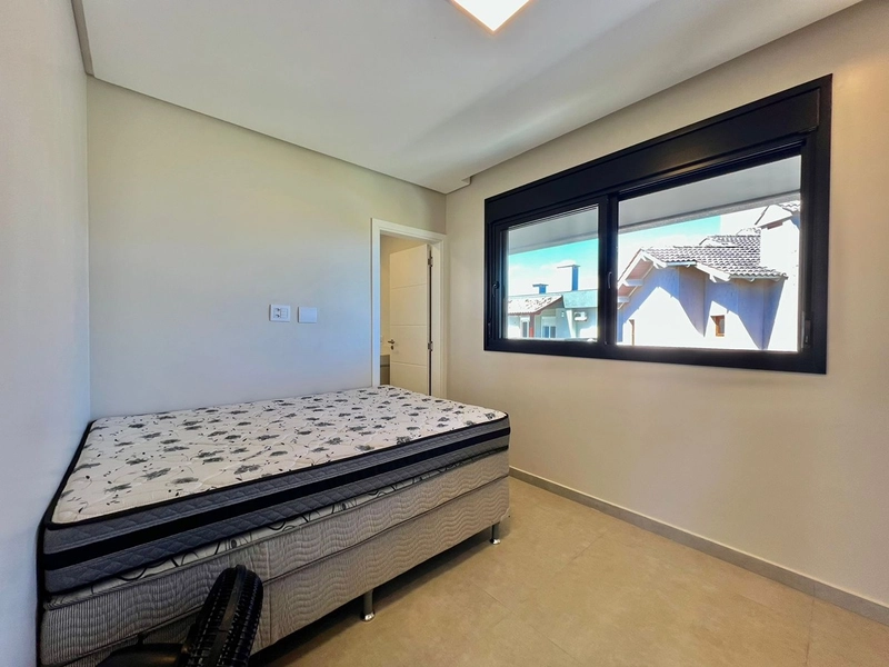 Excelente Sobrado à venda no Condomínio Beira Mar, com vista para o mar e o condomínio conta com uma infraestrutura completa de lazer. : 25ª foto da galeria de imagens do imóvel