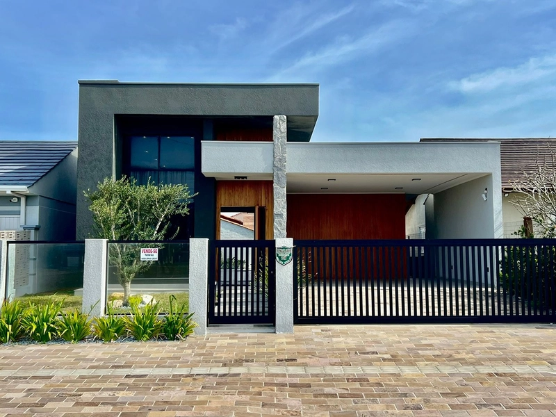 Casa Nova Perto do Mar à Venda! : 1ª foto da galeria de imagens do imóvel