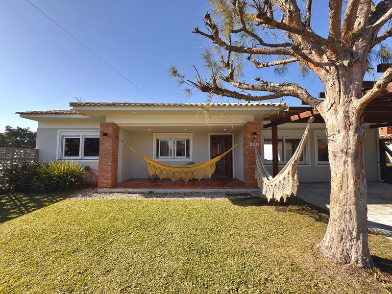 Excelente Casa apenas 3 quadras do mar! : 5ª foto da galeria de imagens do imóvel