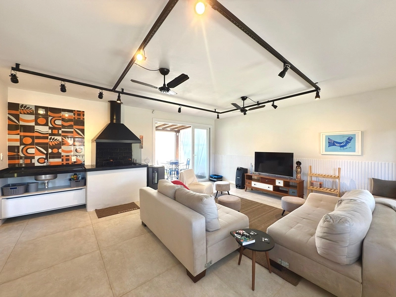 Excelente Casa apenas 3 quadras do mar! : 7ª foto da galeria de imagens do imóvel