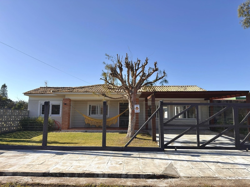 Excelente Casa apenas 3 quadras do mar! : 4ª foto da galeria de imagens do imóvel