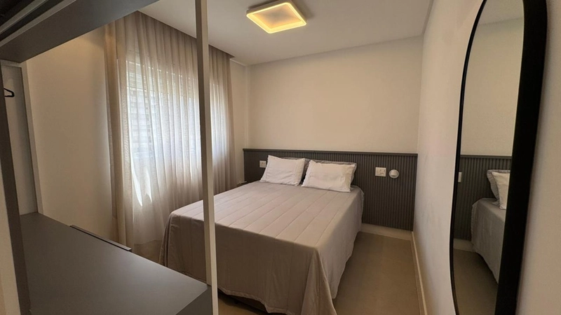 Balneário Camboriú - Centro - Próximo do Mar - Apartamento Giardino c/ 280m² privativos - 3 suítes individuais - 3 vagas de garagem : 16ª foto da galeria de imagens do imóvel