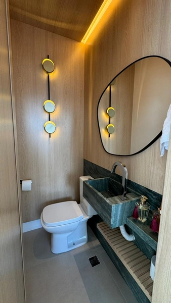 Balneário Camboriú - Centro - Próximo do Mar - Apartamento Giardino c/ 280m² privativos - 3 suítes individuais - 3 vagas de garagem : 13ª foto da galeria de imagens do imóvel