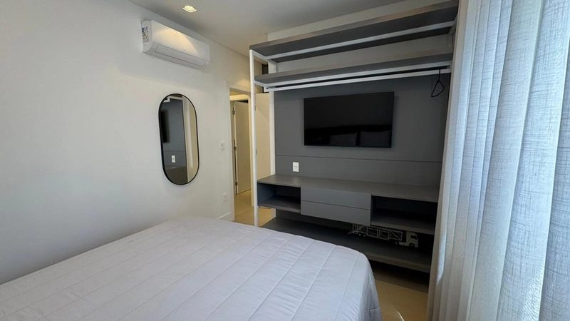 Balneário Camboriú - Centro - Próximo do Mar - Apartamento Giardino c/ 280m² privativos - 3 suítes individuais - 3 vagas de garagem : 21ª foto da galeria de imagens do imóvel