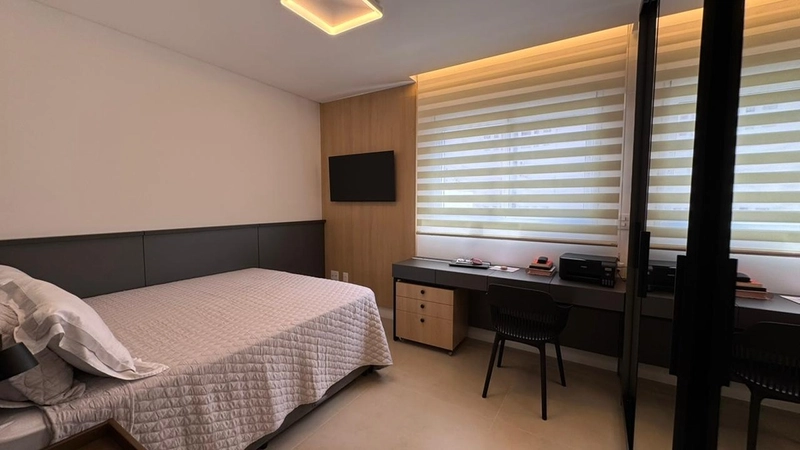 Balneário Camboriú - Centro - Próximo do Mar - Apartamento Giardino c/ 280m² privativos - 3 suítes individuais - 3 vagas de garagem : 18ª foto da galeria de imagens do imóvel