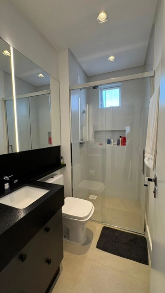 Balneário Camboriú - Centro - Próximo do Mar - Apartamento Giardino c/ 280m² privativos - 3 suítes individuais - 3 vagas de garagem : 20ª foto da galeria de imagens do imóvel