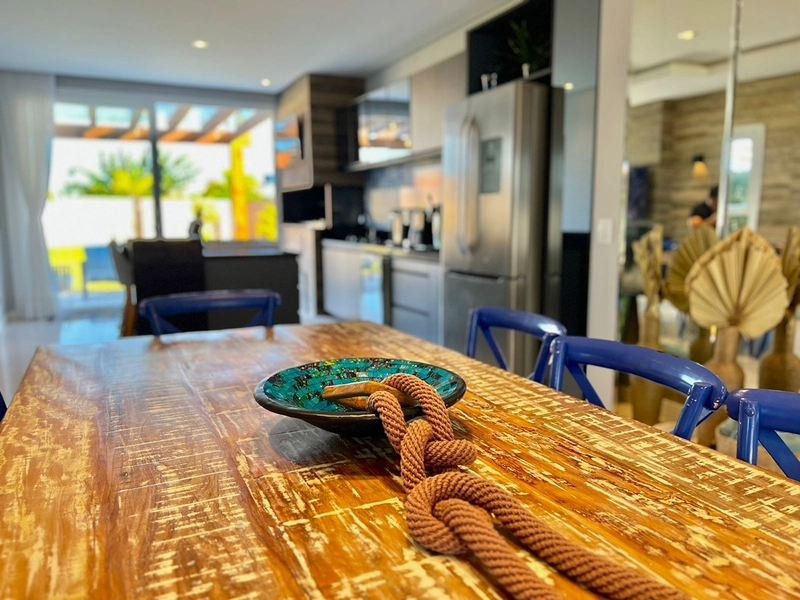 Uma casa funcional, de fundos para área verde com bastante espaço e ventilação! : 10ª foto da galeria de imagens do imóvel