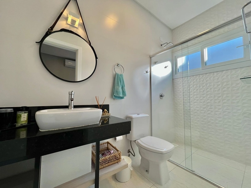 Uma casa funcional, de fundos para área verde com bastante espaço e ventilação! : 35ª foto da galeria de imagens do imóvel