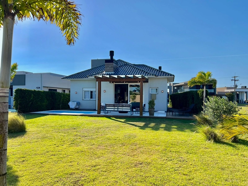 Uma casa funcional, de fundos para área verde com bastante espaço e ventilação! : 24ª foto da galeria de imagens do imóvel