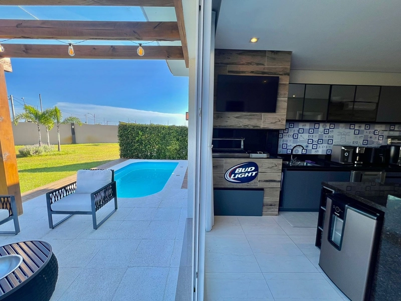 Uma casa funcional, de fundos para área verde com bastante espaço e ventilação! : 17ª foto da galeria de imagens do imóvel