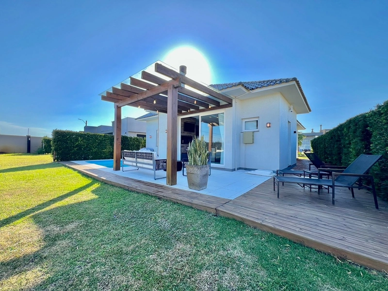 Uma casa funcional, de fundos para área verde com bastante espaço e ventilação! : 21ª foto da galeria de imagens do imóvel