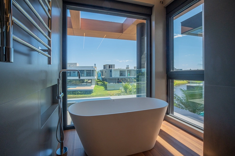 🏡 CASA DE ALTO PADRÃO NO CONDOMÍNIO SENSE – XANGRI-LÁ: 39ª foto da galeria de imagens do imóvel