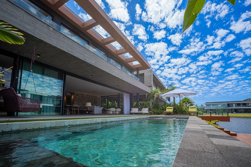 🏡 CASA DE ALTO PADRÃO NO CONDOMÍNIO SENSE – XANGRI-LÁ: 11ª foto da galeria de imagens do imóvel