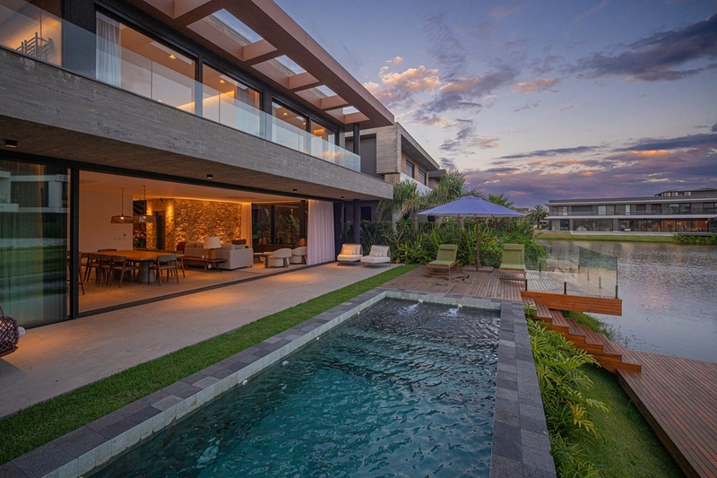 🏡 CASA DE ALTO PADRÃO NO CONDOMÍNIO SENSE – XANGRI-LÁ: 20ª foto da galeria de imagens do imóvel