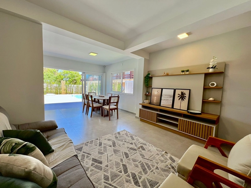 Excelente Casa Perto do Mar, Mobília NOVA, com Piscina, Churrasqueira e um Amplo pátio!: 8ª foto da galeria de imagens do imóvel