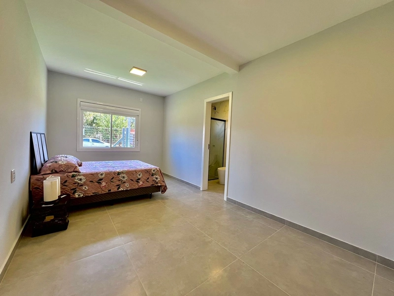 Excelente Casa Perto do Mar, Mobília NOVA, com Piscina, Churrasqueira e um Amplo pátio!: 20ª foto da galeria de imagens do imóvel