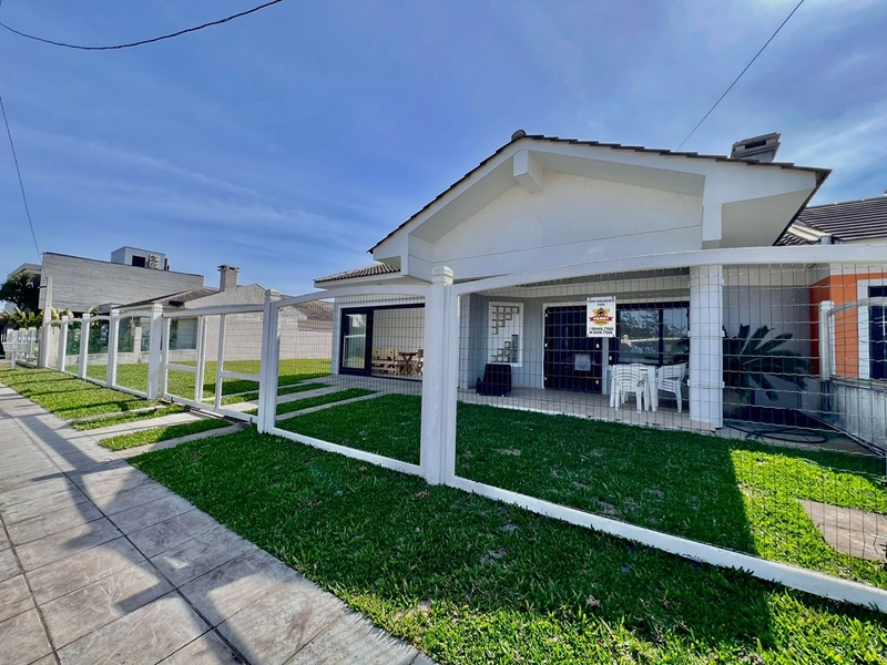 Uma casa para você e sua família aproveitarem o Verão! : 2ª foto da galeria de imagens do imóvel