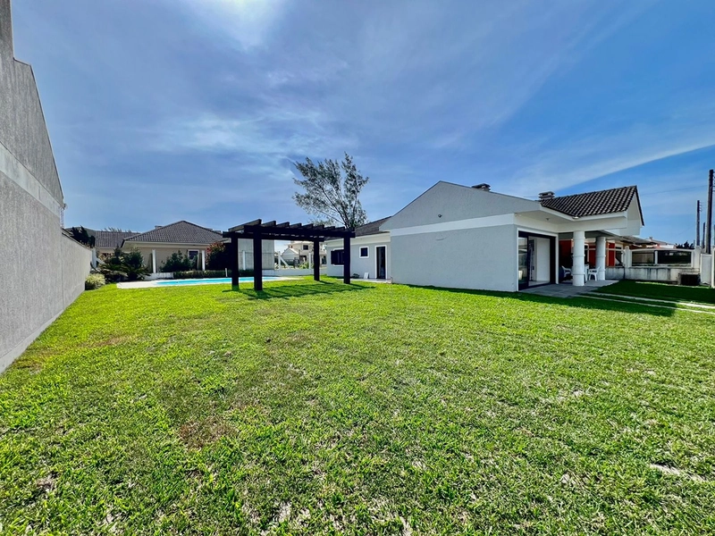 Uma casa para você e sua família aproveitarem o Verão! : 4ª foto da galeria de imagens do imóvel