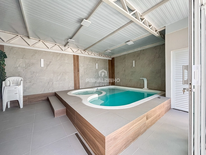 Casa de Alto Padrão - 3 Dormitórios - Com Piscina: 16ª foto da galeria de imagens do imóvel