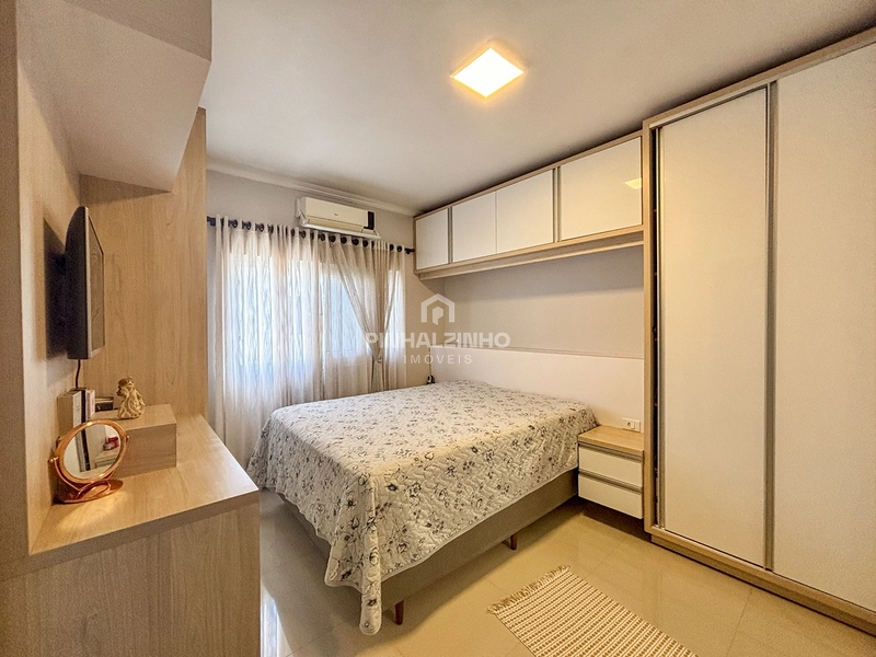 Casa de Alto Padrão - 3 Dormitórios - Com Piscina: 10ª foto da galeria de imagens do imóvel