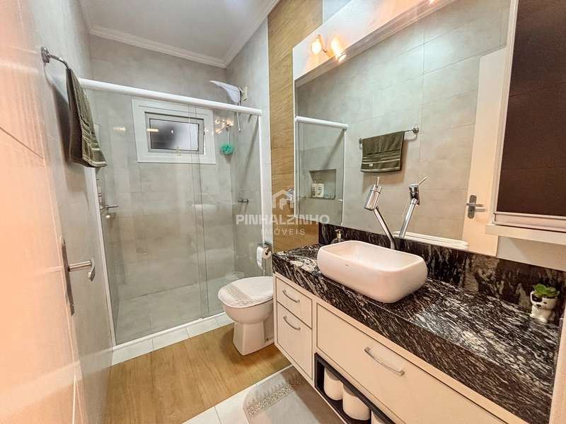 Casa de Alto Padrão - 3 Dormitórios - Com Piscina: 14ª foto da galeria de imagens do imóvel