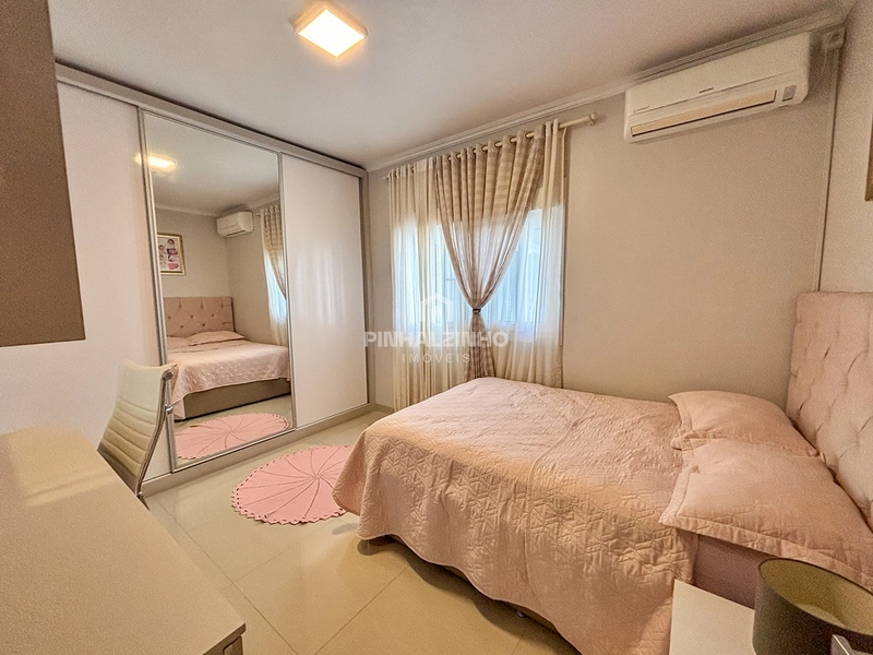 Casa de Alto Padrão - 3 Dormitórios - Com Piscina: 12ª foto da galeria de imagens do imóvel