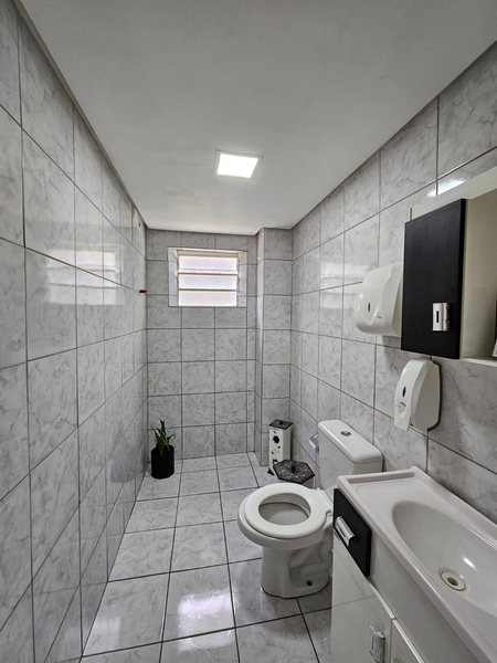 Casa + Kitnet Bairro Santa Rita: 3ª foto da galeria de imagens do imóvel