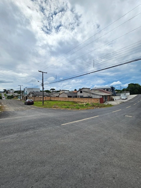 Terreno Esquina Bairro Guarujá: 5ª foto da galeria de imagens do imóvel