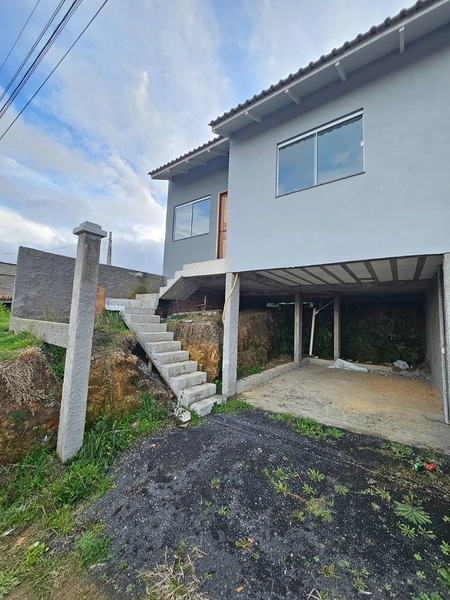 Casa Geminada com Garagem no Tributo : 1ª foto da galeria de imagens do imóvel