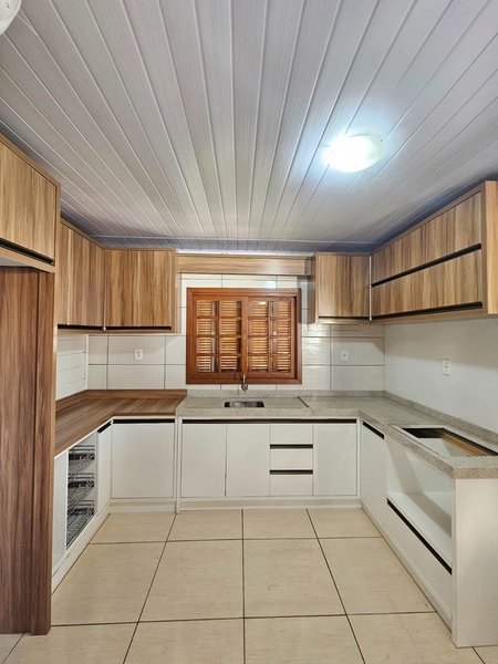 Casa de Madeira no Loteamento Verdes Campos: 3ª foto da galeria de imagens do imóvel