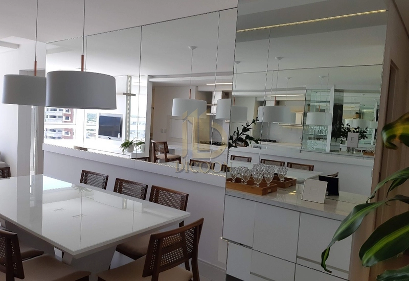 Apartamento de Alto Padrão com 2 Suítes e Living Amplo: 13ª foto da galeria de imagens do imóvel