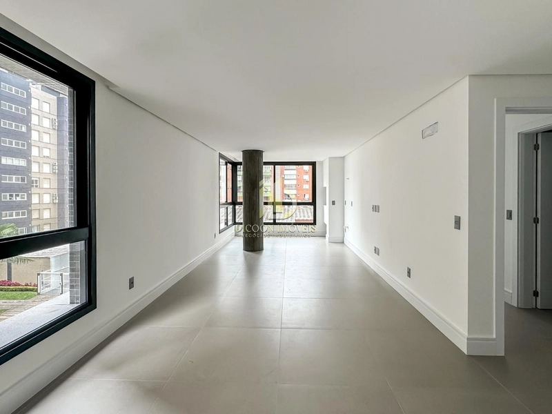 APARTAMENTO NO EDIFICIO PRAÇA QUATRO EM TORRES: 11ª foto da galeria de imagens do imóvel